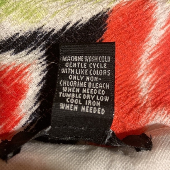 Alfani Women’s Plus Size 1X Pullover Short Sleeves Bright Colors Print Blouse - Picture 4 of 5